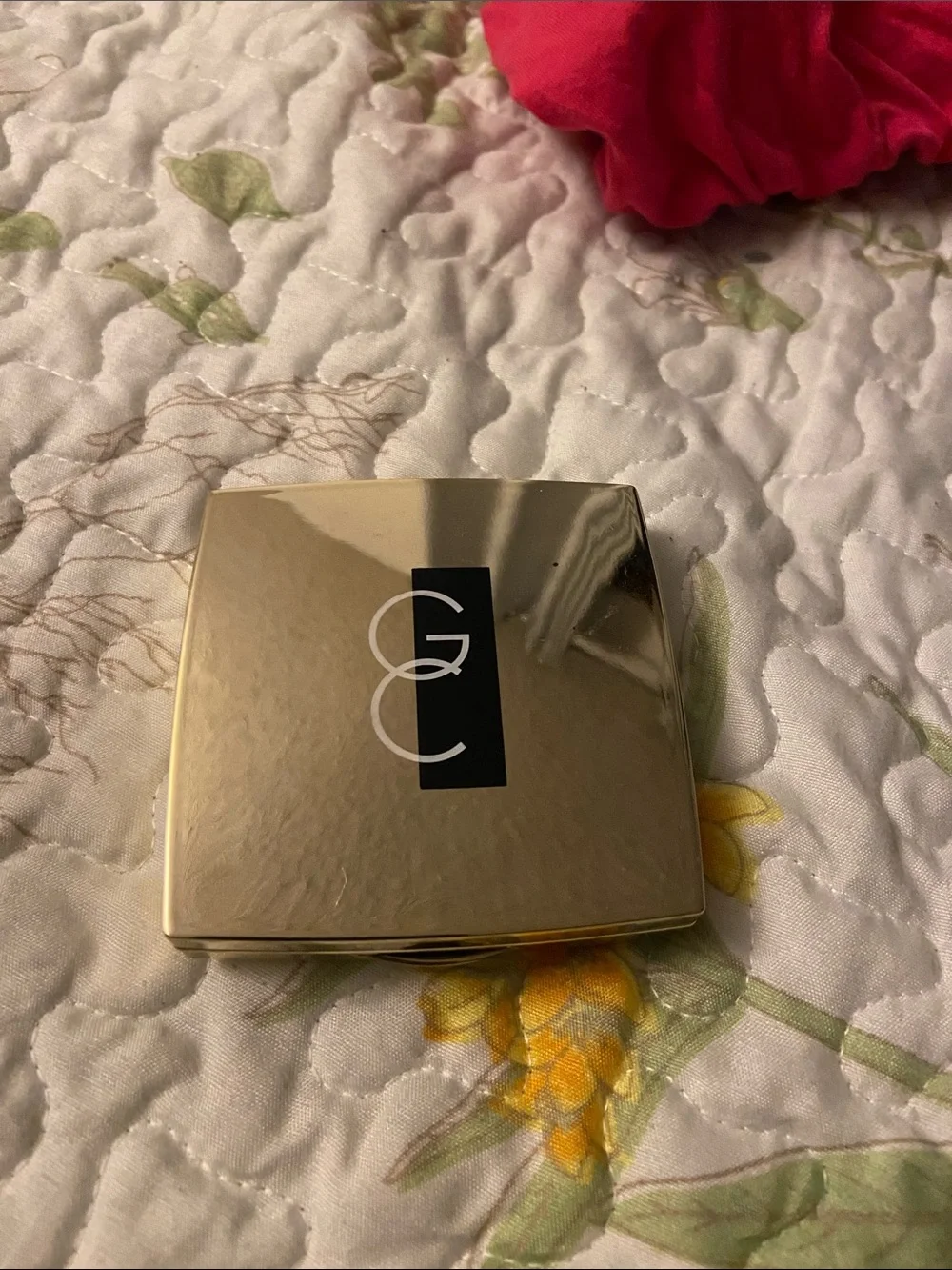 Cover Girl bronzerCompact Case with GC Logo – Makeup Accessory